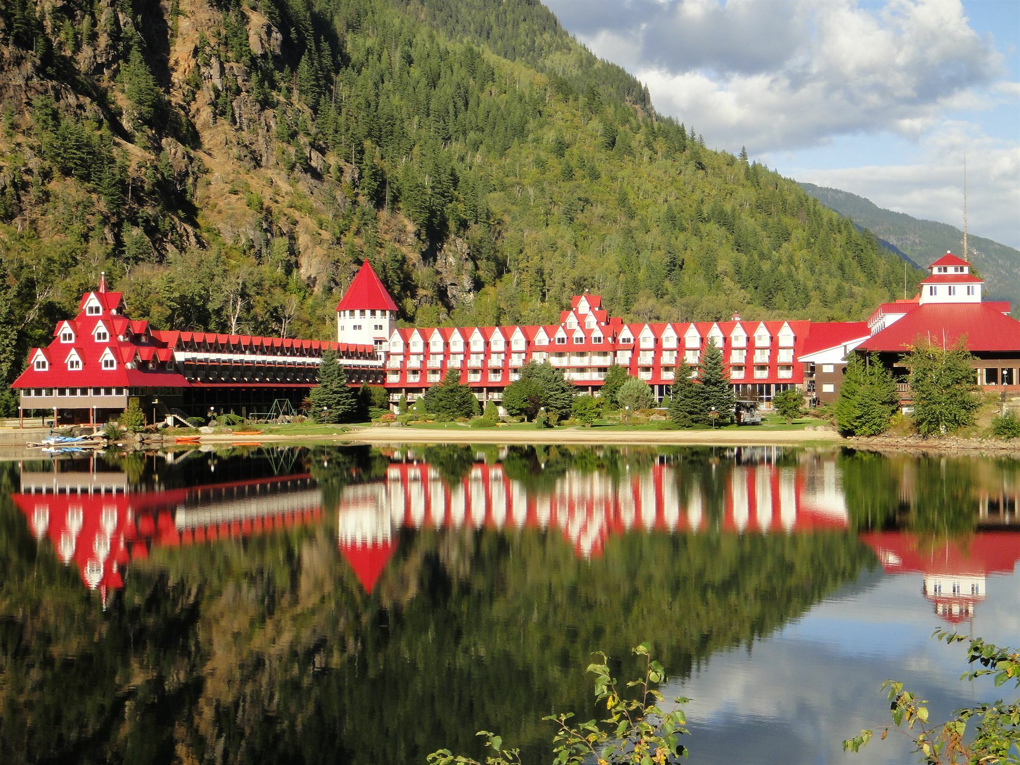 Three Valley Lake Chateau Revelstoke Exterior foto